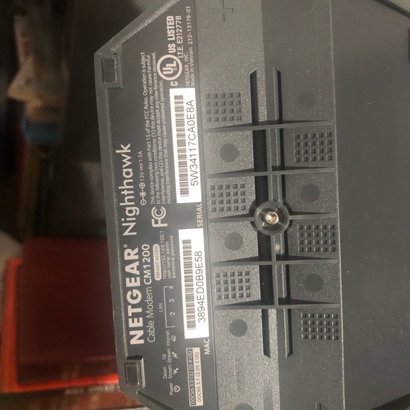 NETGEAR Nighthawk CM1200 DOCSIS 3.1 Multi-Gig Cable Modem, 4 Ethernet ports - Picture 13 of 13